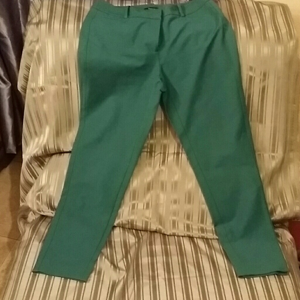 Ankle pant great for work